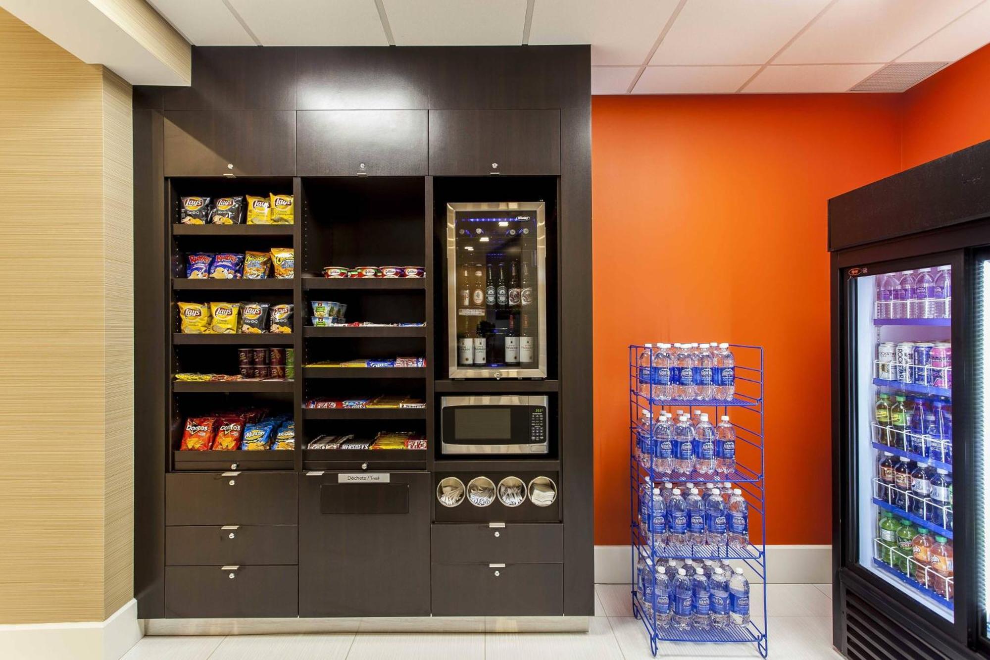 Courtyard By Marriott Montreal West Island/Baie D'Urfe Hotel Exterior foto