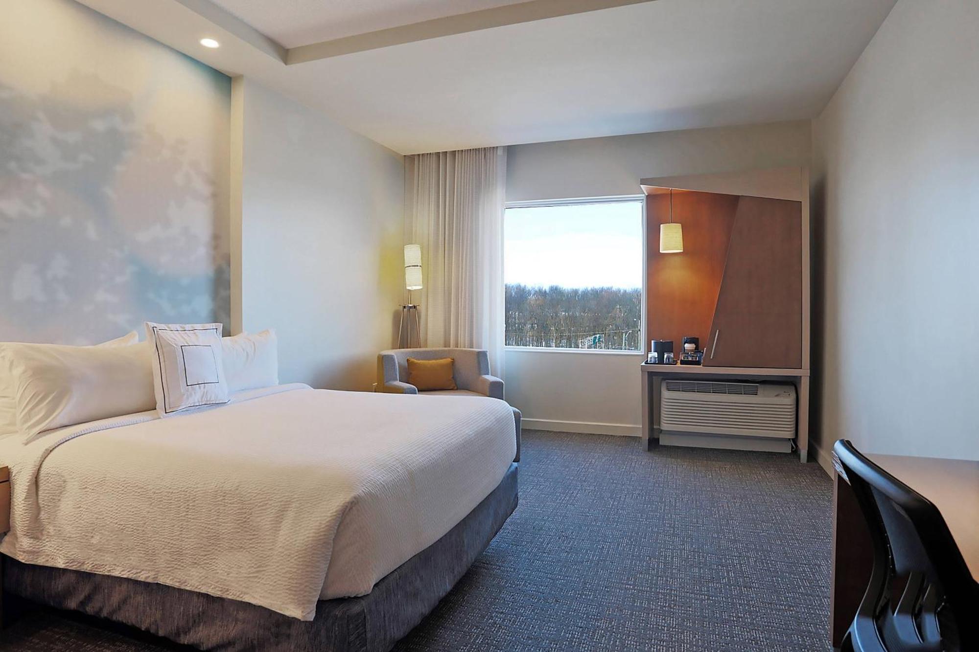 Courtyard By Marriott Montreal West Island/Baie D'Urfe Hotel Exterior foto