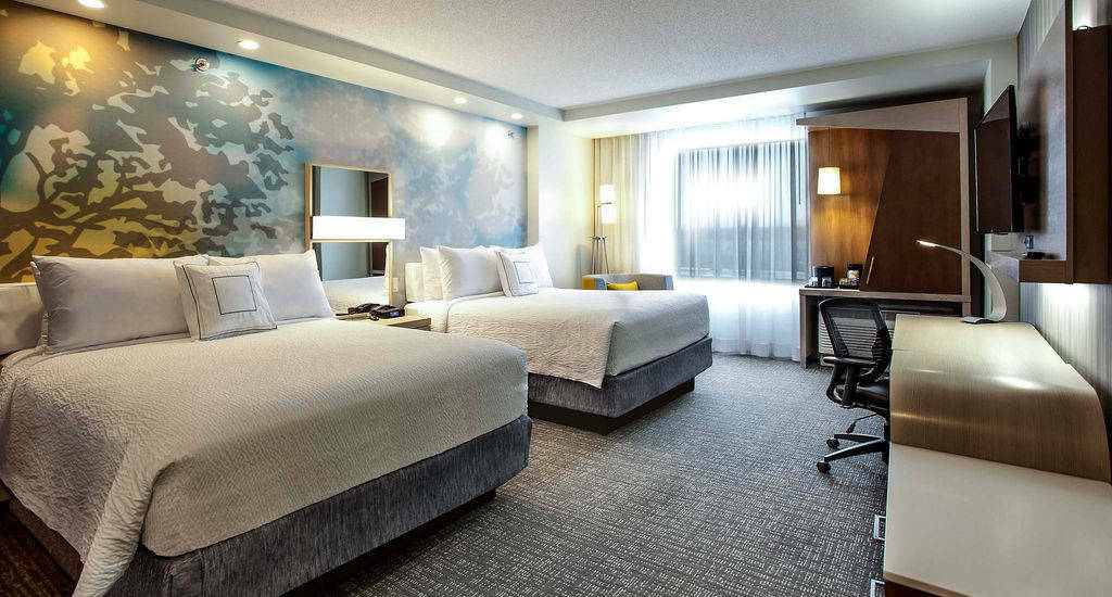 Courtyard By Marriott Montreal West Island/Baie D'Urfe Hotel Exterior foto